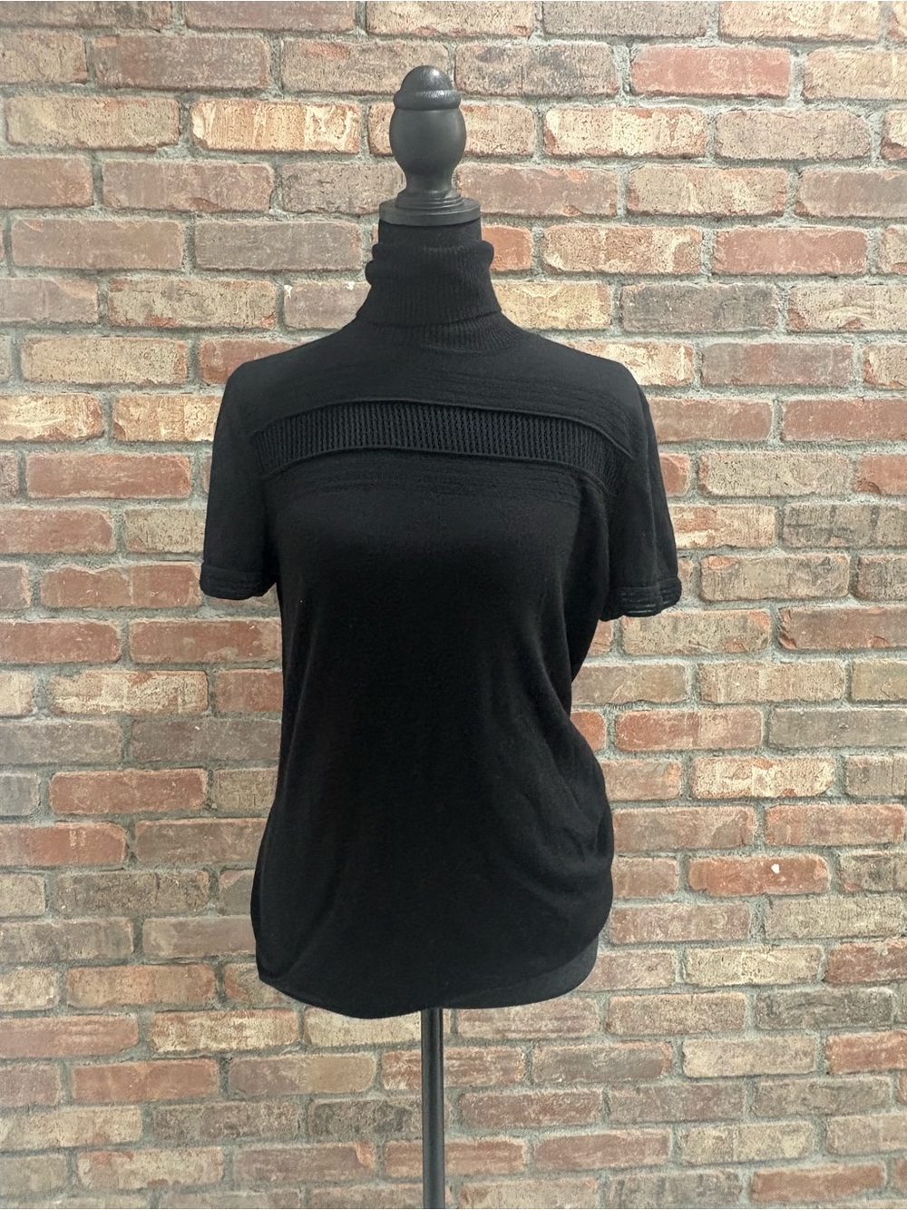 Brioni Black Short-Sleeve Turtleneck Knit Top size M